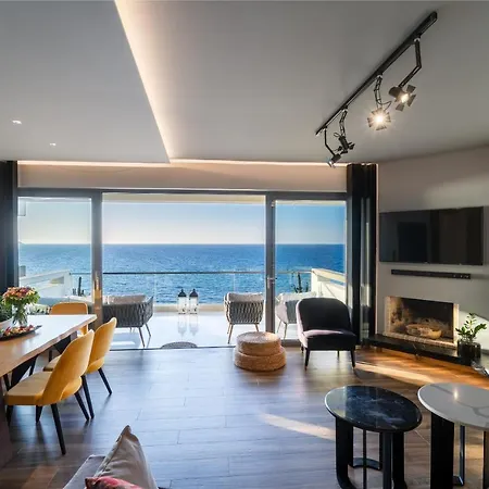 C.p. Luxury Apartment