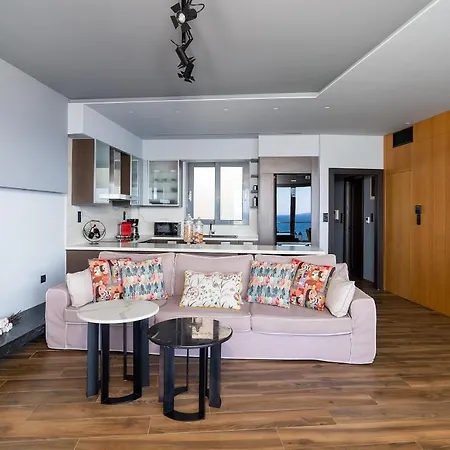 C.p. Luxury * Heraklion (Crete)