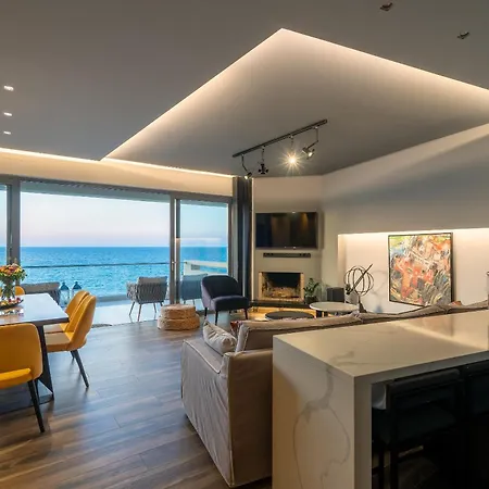 C.p. Luxury Apartment *